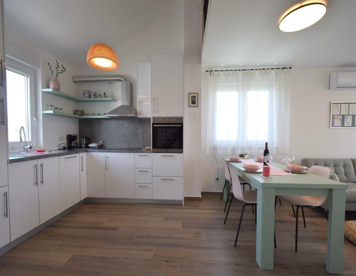 Apartments Medna Čižići Extérieur photo