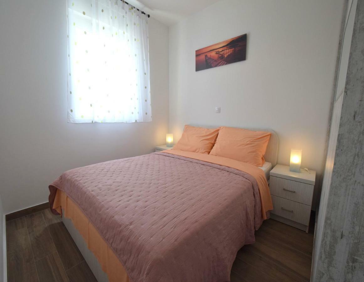 Apartments Medna Čižići Extérieur photo