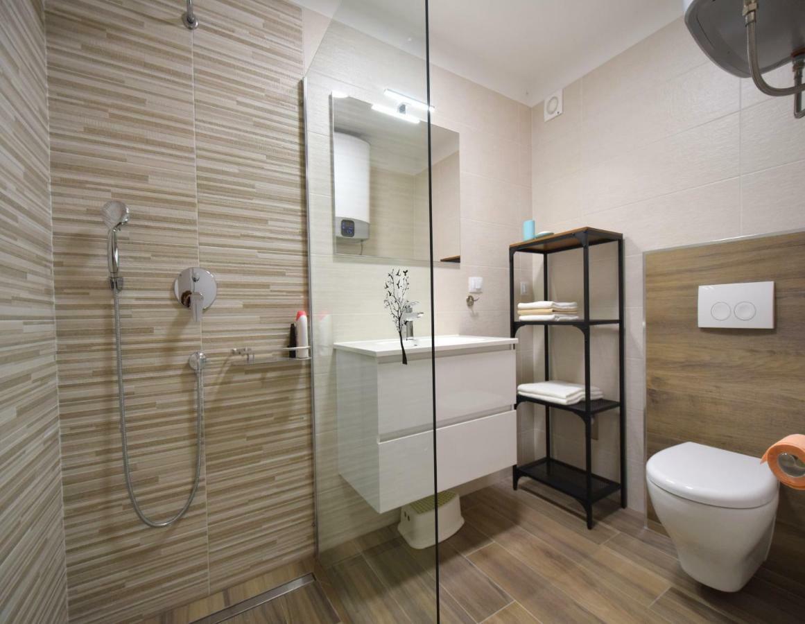 Apartments Medna Čižići Extérieur photo