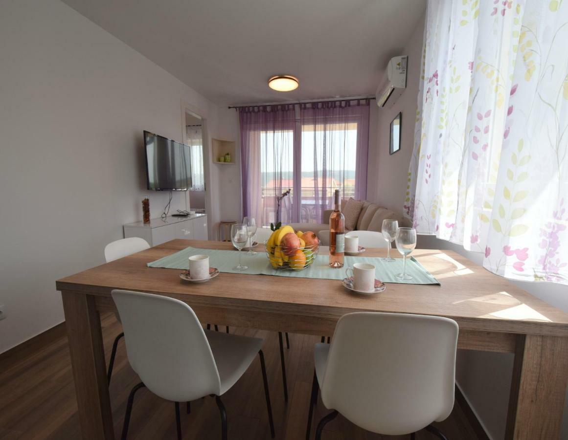 Apartments Medna Čižići Extérieur photo