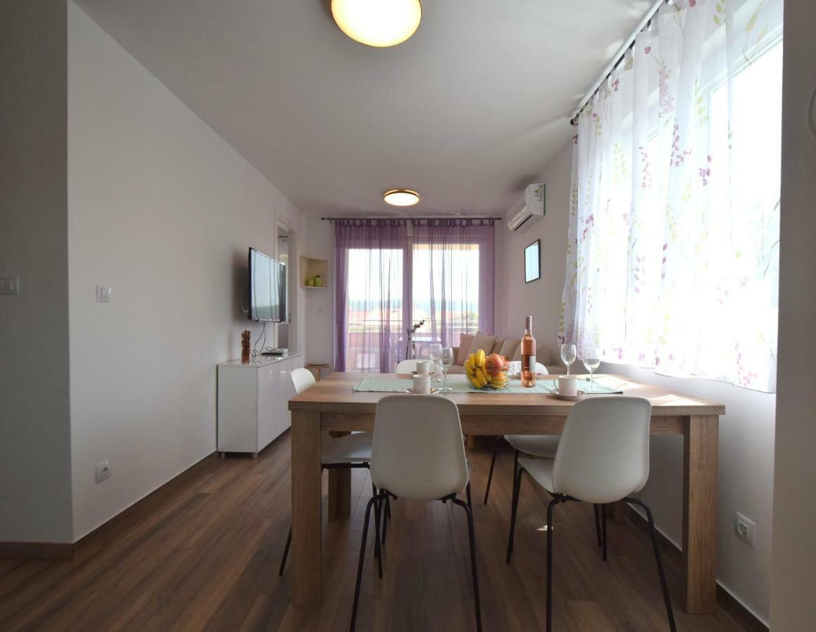 Apartments Medna Čižići Extérieur photo