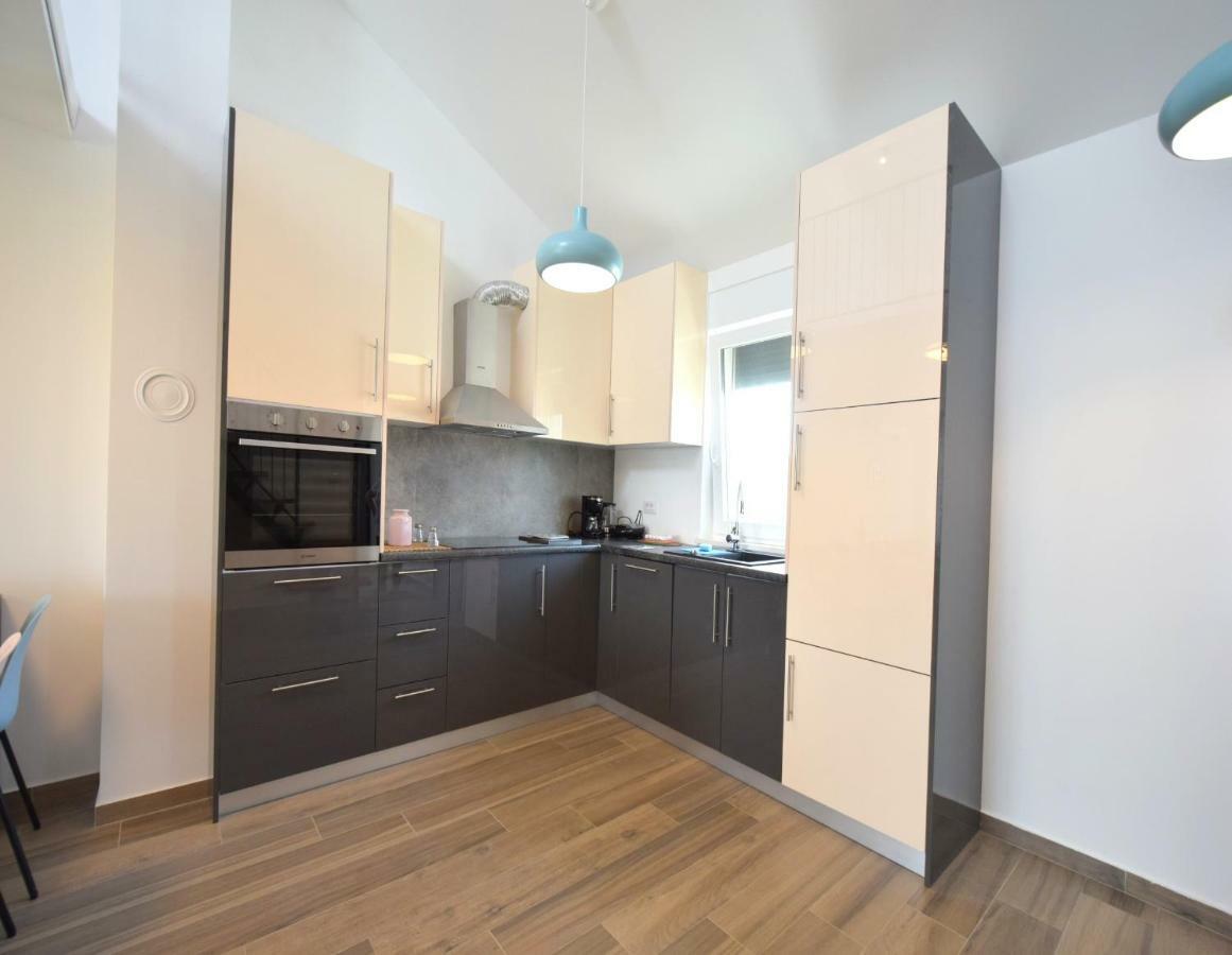 Apartments Medna Čižići Extérieur photo