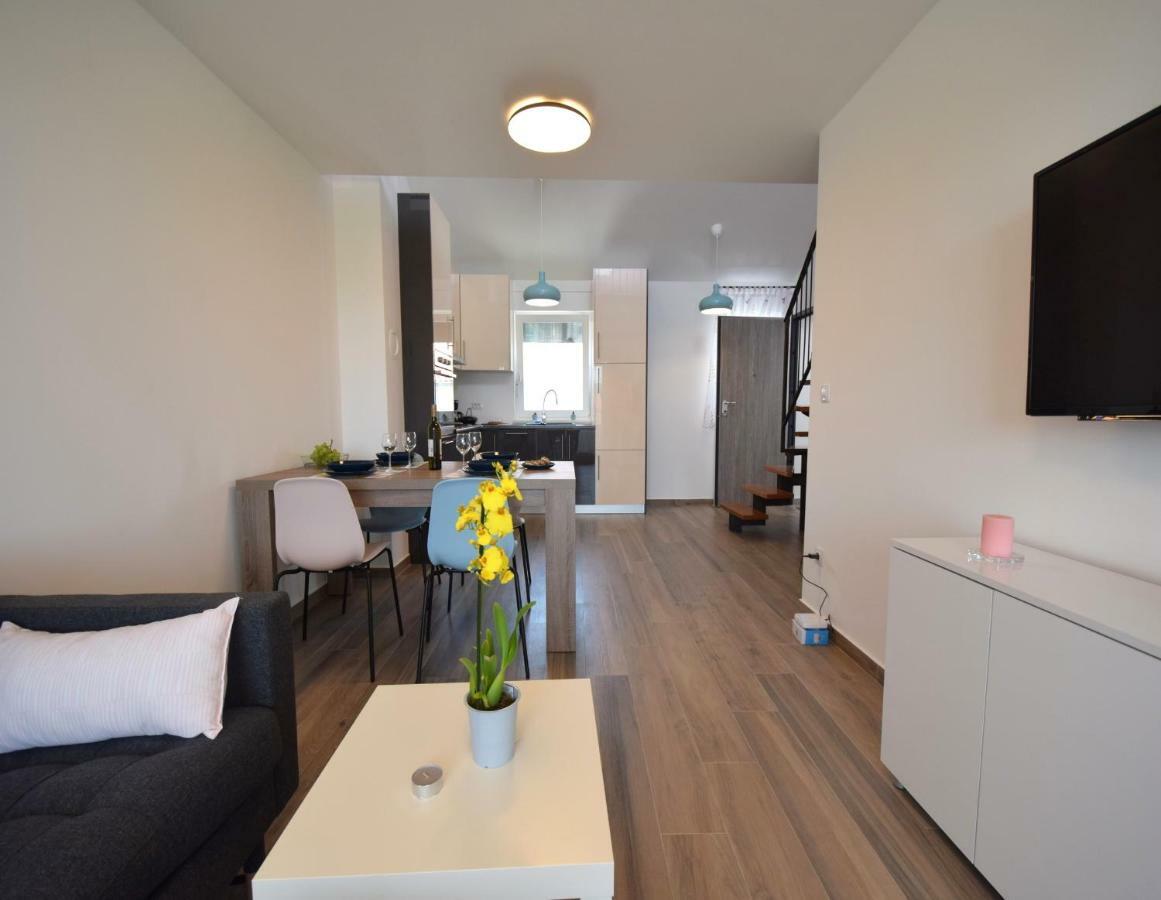 Apartments Medna Čižići Extérieur photo